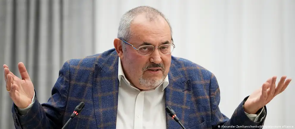 Оппозиционер рассказал о причинах отъезда, снятии запрета на выезд и планах на будущее.