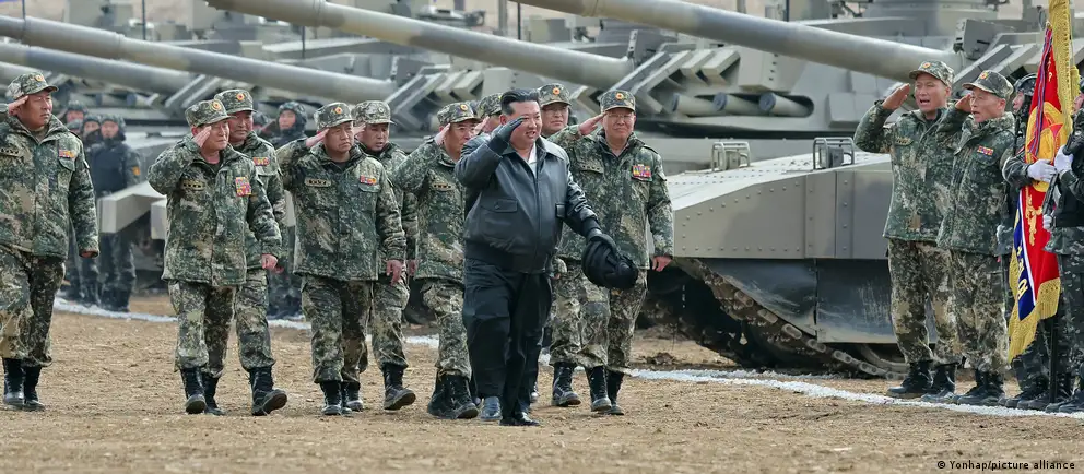 Украинские источники говорят о возможном развёртывании северокорейской ракетной части на западе России с боевой мощью до 120 ракет и шести пусковых установок.