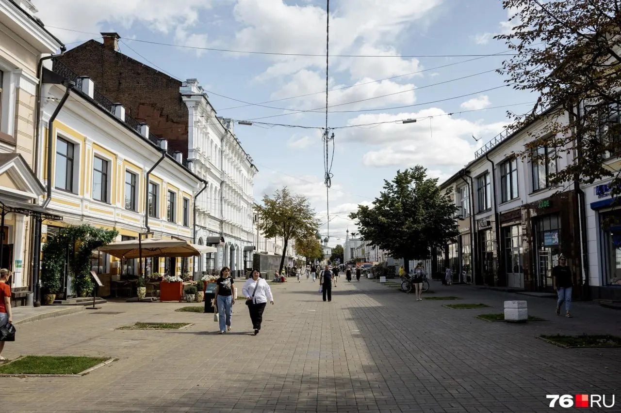 Центр города готовится к обновлению: 4 августа начат демонтаж веранд на главной улице, работы по обустройству пешеходной зоны начнутся уже завтра.