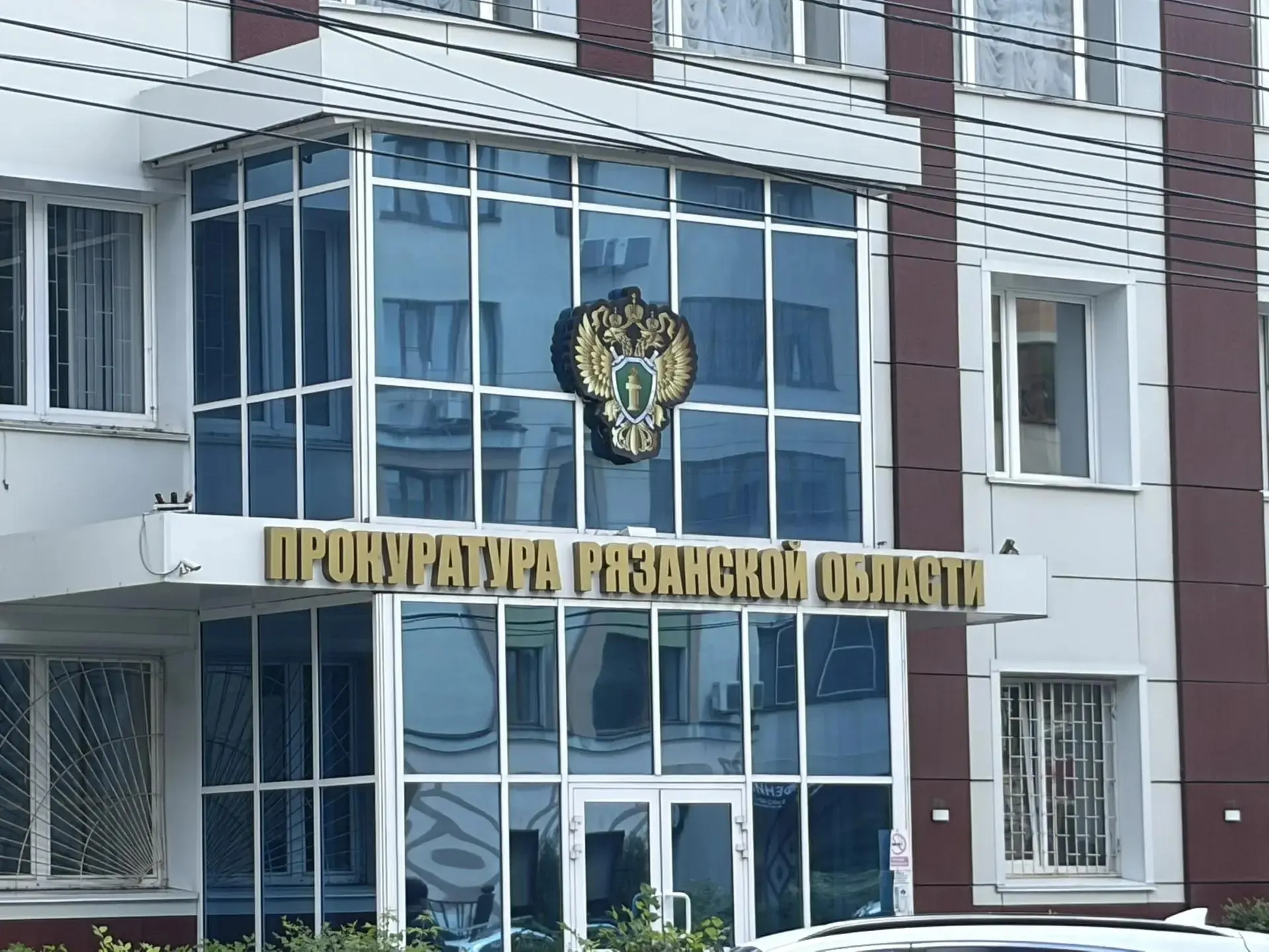 Суд обязал коммунальные службы проверить качество воды в Сасовском округе; контроль за исполнением решения осуществляет прокуратура.