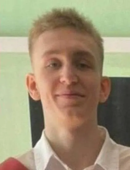 17-летний подросток повредил квартиру в Балашихе и пропал; родственники рассказали детали, семья просит помощи в поисках.