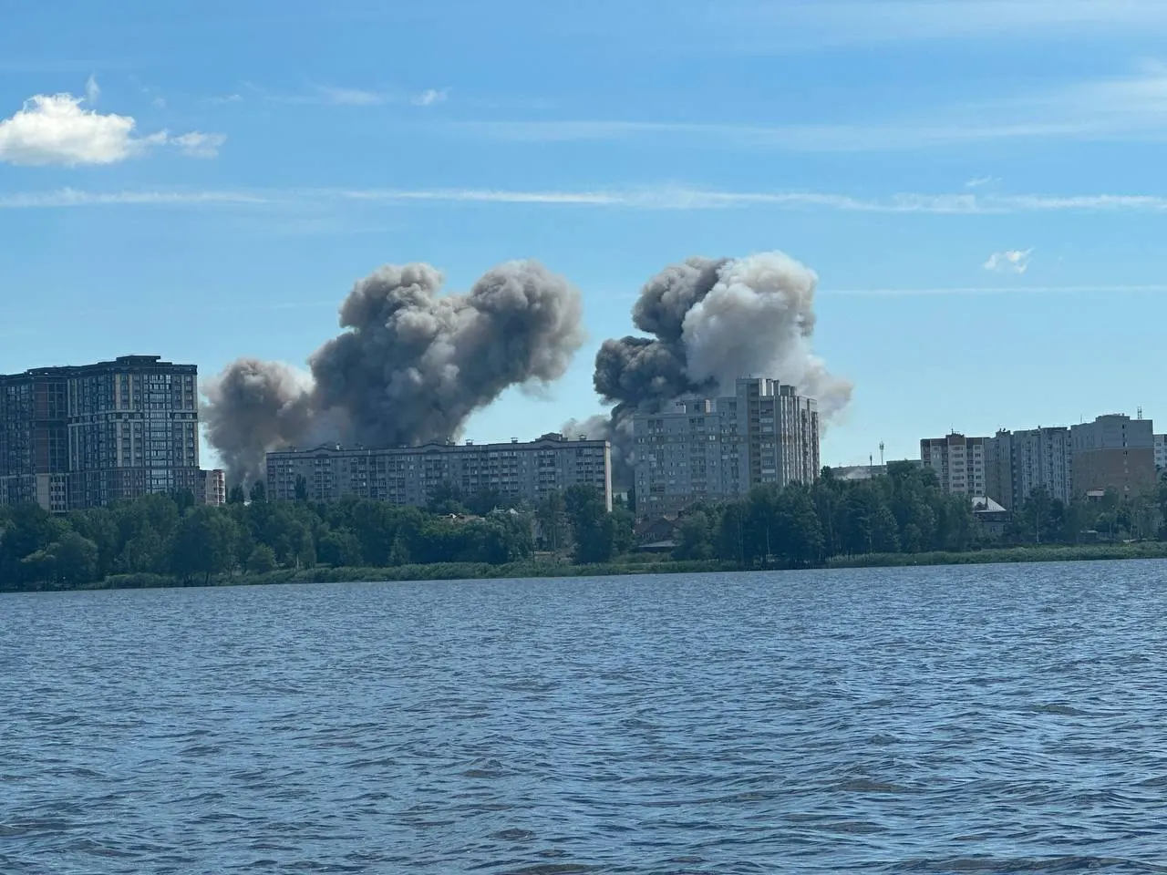 После ракетного удара по воронежскому заводу полупроводниковых приборов выписали ещё одного пострадавшего; один раненый остаётся в больнице. Удар произошёл 22 июня: шестеро погибли, 62 человека получили травмы различной степени тяжести.