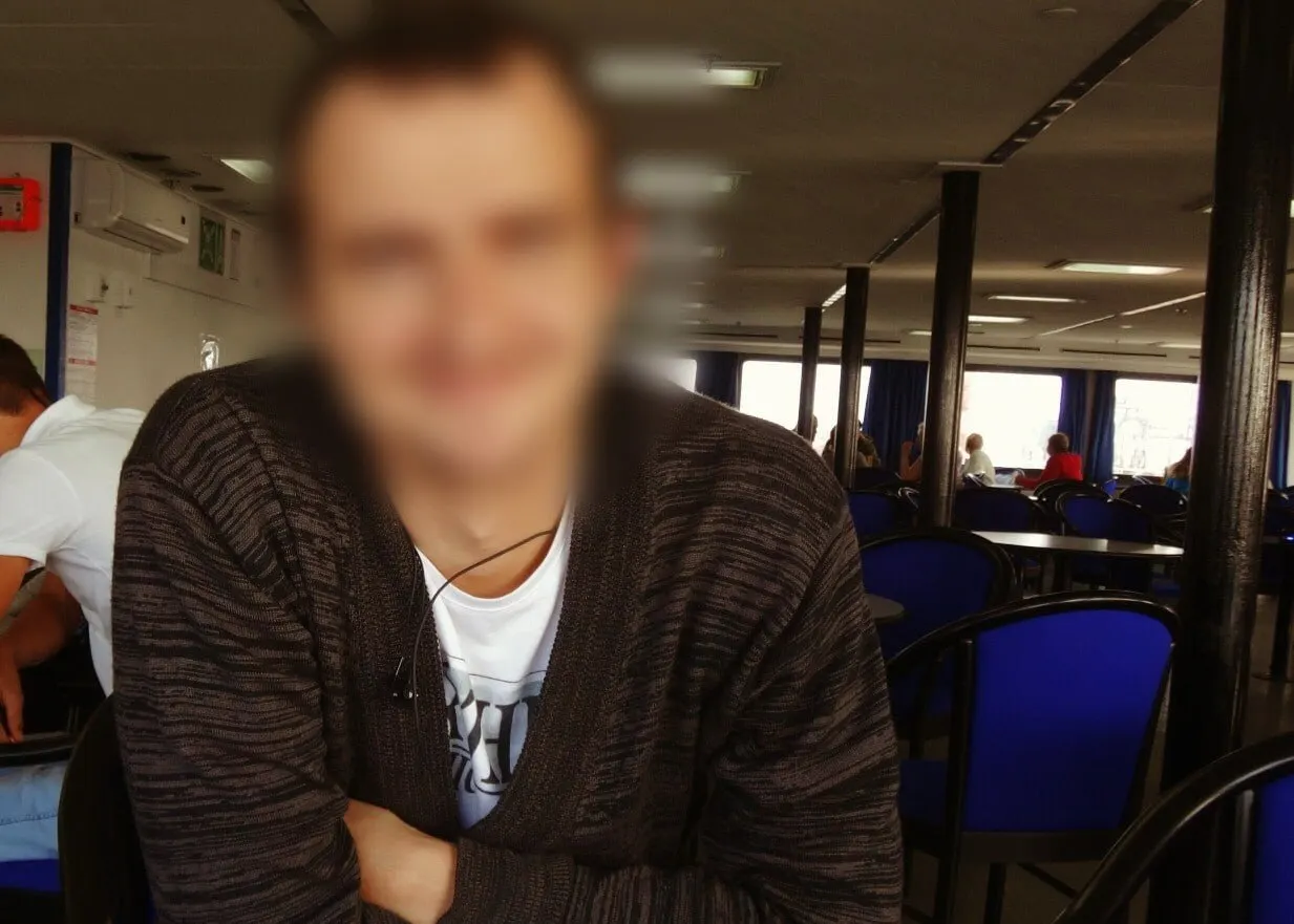 41-летний москвич осуждён к пожизненному заключению за растление несовершеннолетних; преступления происходили в молодёжном центре в Новой Москве и затрагивали детей в возрасте 7–15 лет.