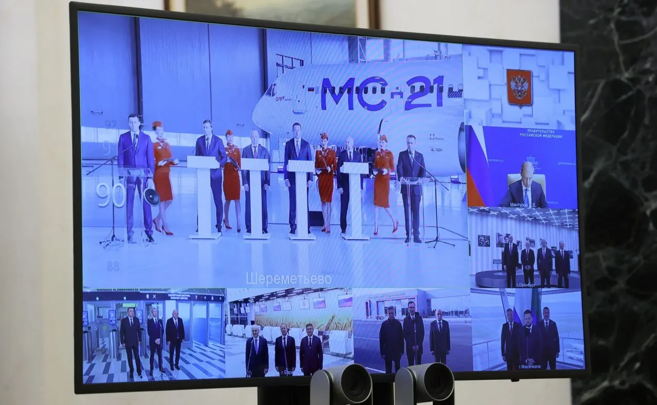 Авиакомпания планирует использовать отечественные самолёты МС-21–310 на маршрутах, включая Омск, Новосибирск и Красноярск.