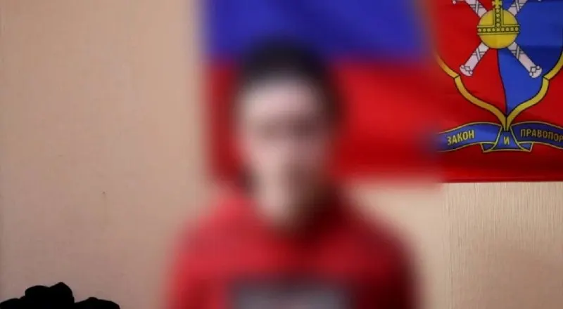 19-летний житель Ярославля задержан по подозрению в призывах к терроризму и нанесению ударов по критической инфраструктуре региона.