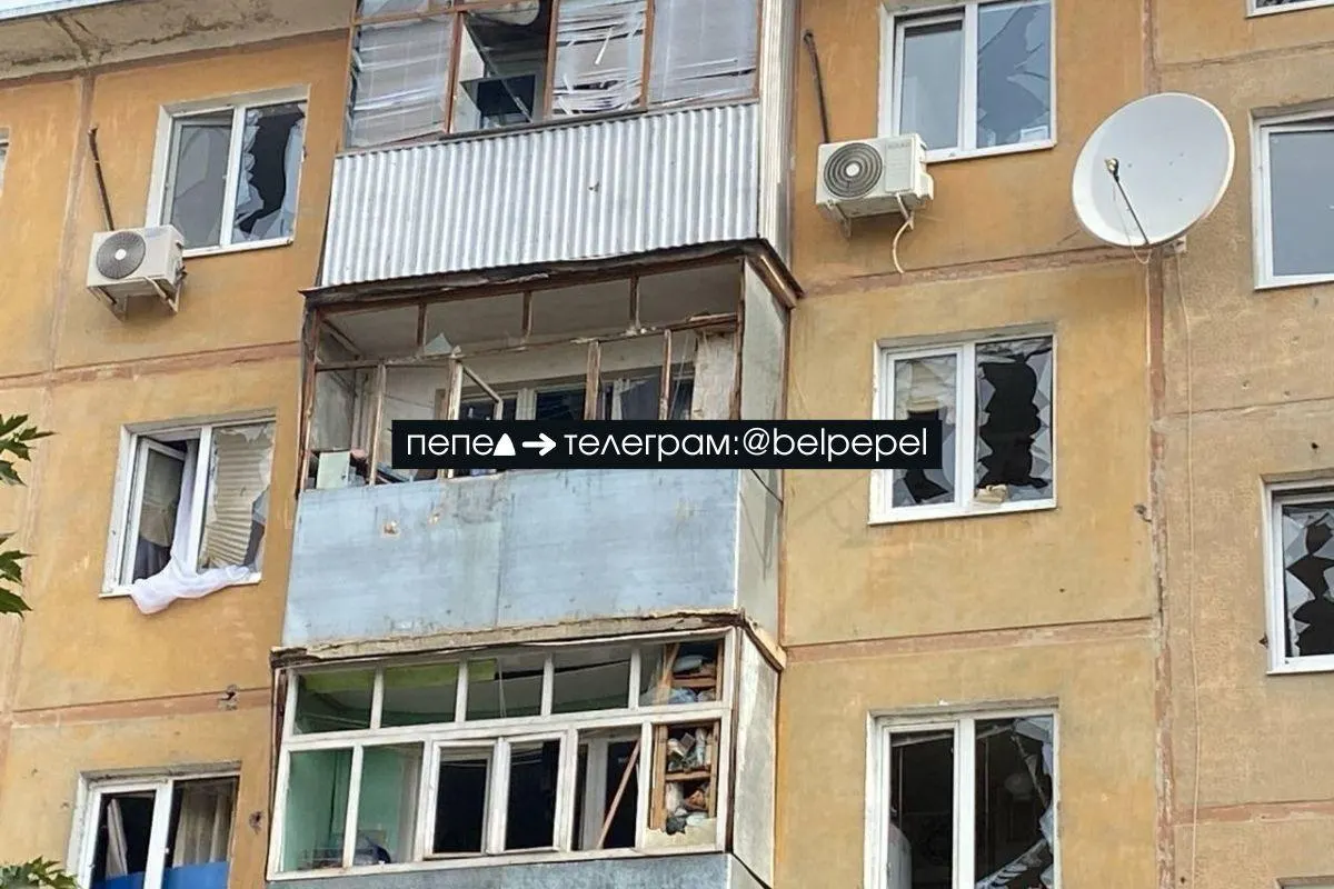 Жители дома на Белгородском проспекте, 71 узнали, что ремонт теплового контура и окон перенесён на декабрь, а отопление зимой может быть отключено.