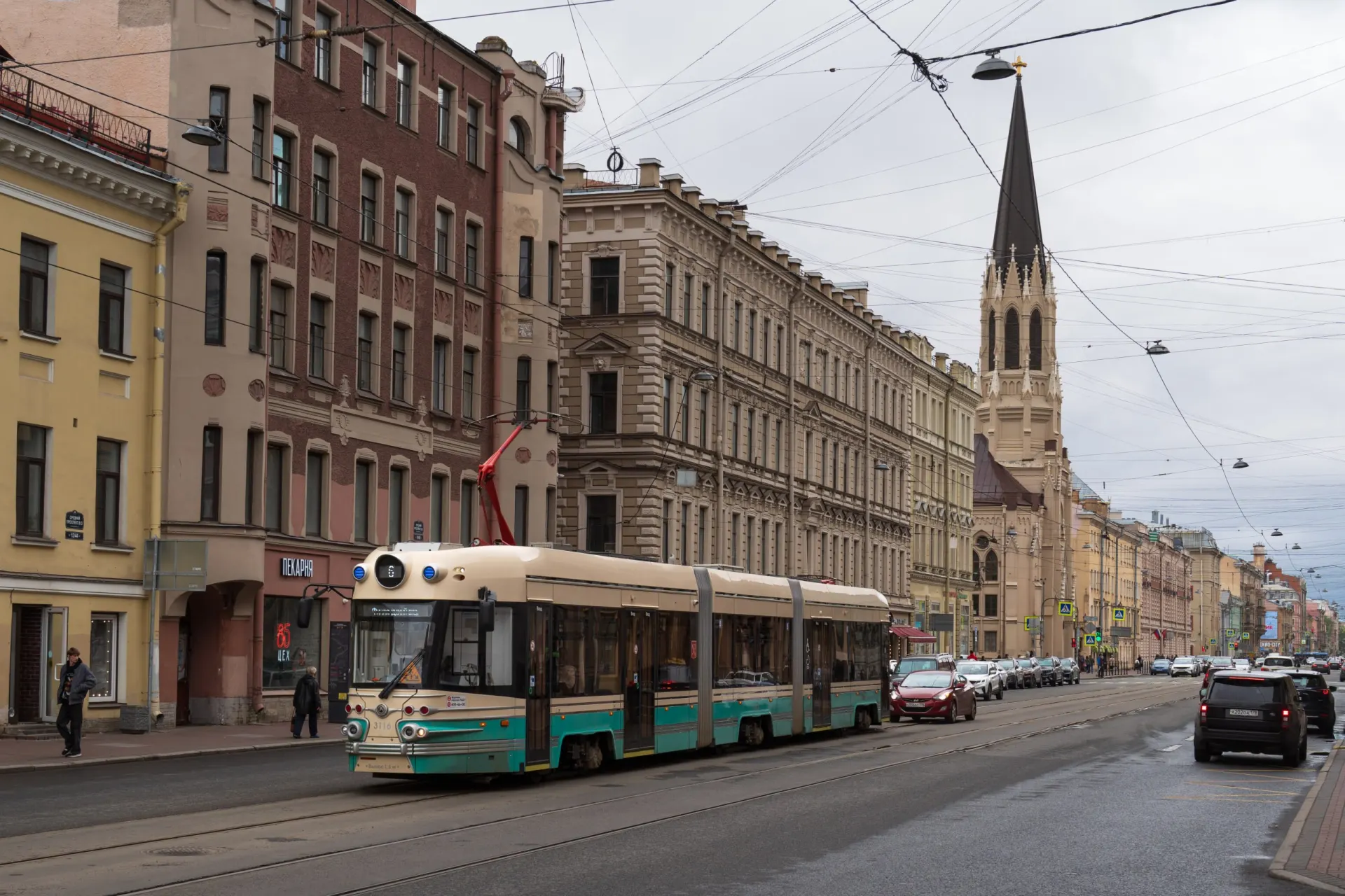 Планируется тестирование беспилотного транспорта в Петербурге с участием Москвы, Татарстана и Сахалина; результаты доложат до 15 января.