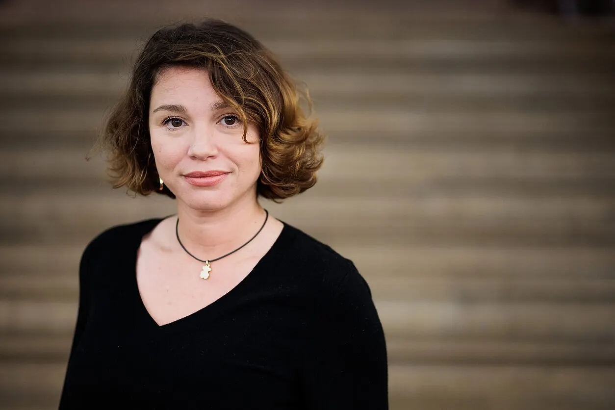 Жанна Немцова — дочь Бориса Немцова — объявлена в международный розыск по обвинению в участии в деятельности нежелательной организации. Замоскворецкий суд Москвы заочно арестовал её на два месяца; адвокаты подали апелляцию.