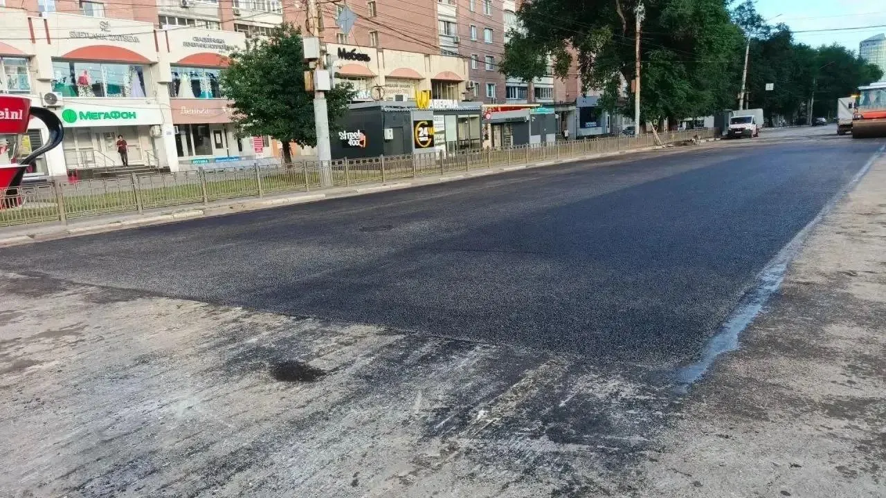 Жители региона сообщают о повторяющемся неприятном запахе возле Памятника Славы; источник аромата пока не установлен.