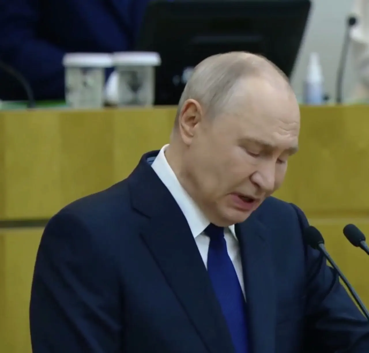 Президент подчеркнул уверенность в экономике и призвал поддержать армию и защиту граждан, сохраняя суверенитет страны.
