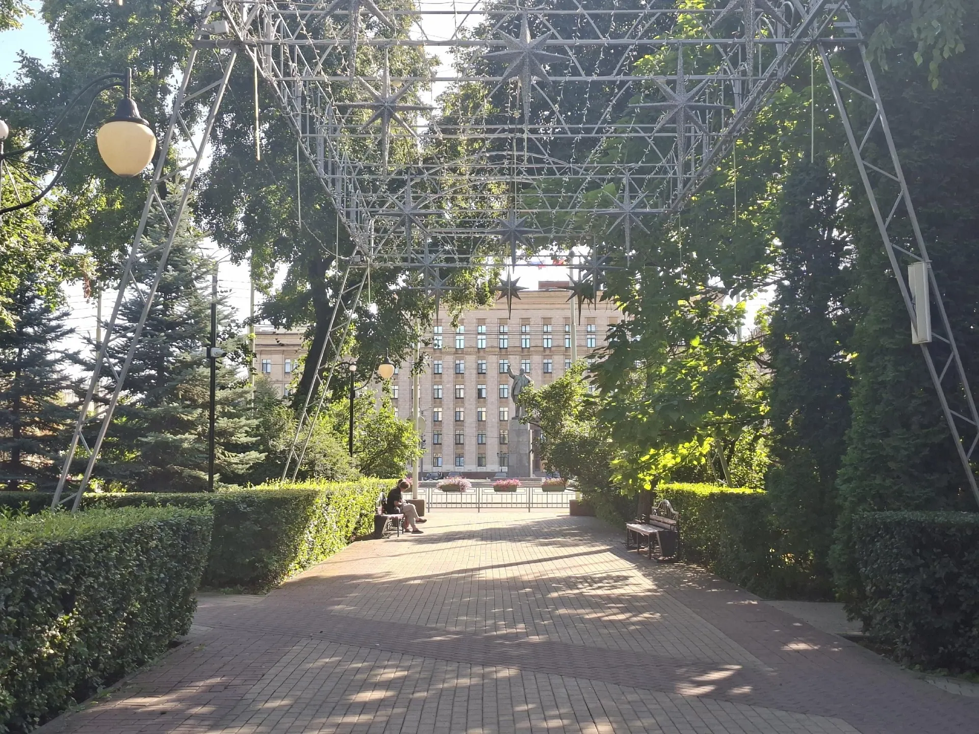 В Воронеже запланировано благоустройство входной группы Кольцовского сквера; на работы выделят около 7 млн рублей.