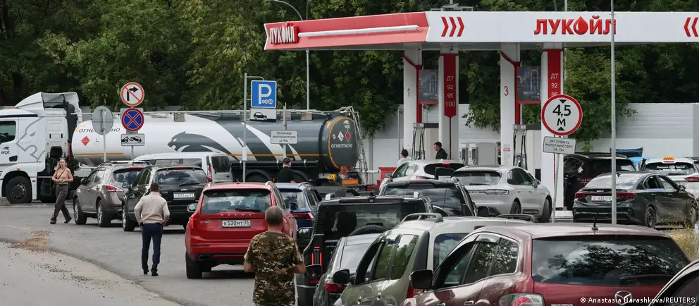 Новые регуляции затрагивают Калужскую область и Забайкальский край на фоне усиления атак на НПЗ и общего топливного кризиса в стране.