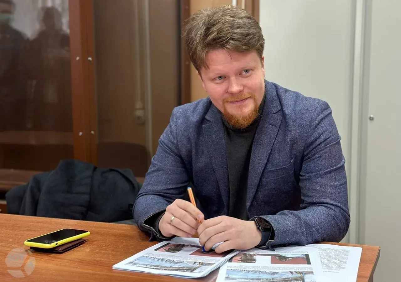 Правозащитного адвоката Леонида Соловьёва обвиняют в дискредитации армии; протокол поступил в Тверской суд Москвы, точная причина и дата заседания пока неизвестны.
