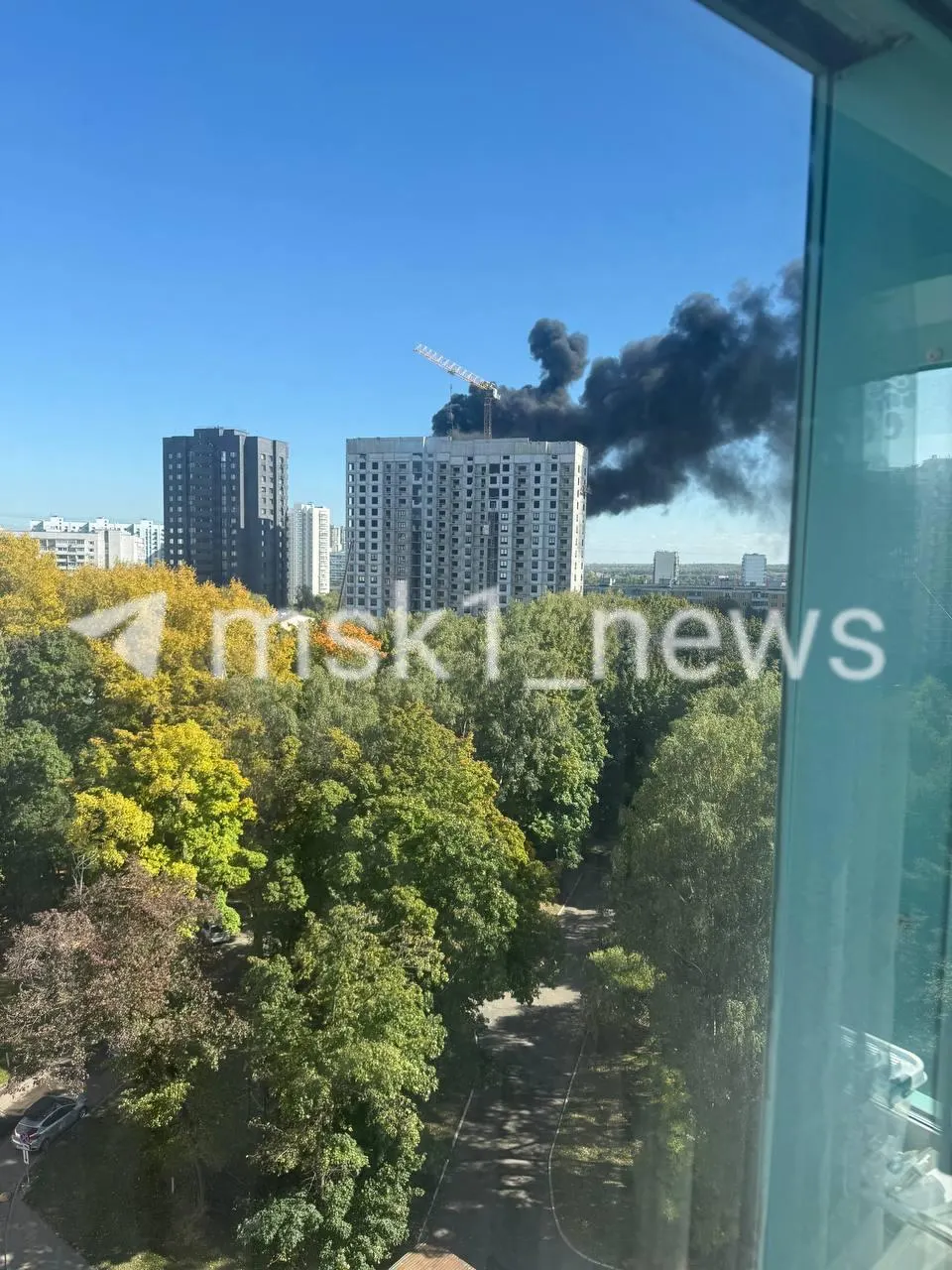 Сообщается о пожаре в районе Москвы; детали уточняются.