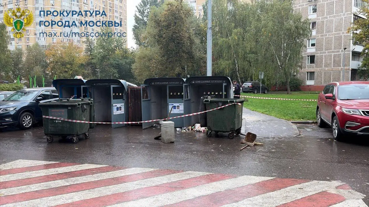 Следственные органы выясняют причины смерти новорожденной, найденной возле мусорных контейнеров на Челюскинской улице.