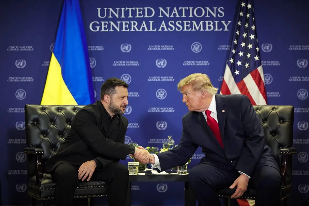 Зеленский сообщил, что в телефонном разговоре с президентом США обсуждалось прекращение ударов по НПЗ в России; аналитики отмечают влияние событий на мировой рынок дизельного топлива и ситуацию с топливом в отдельных регионах.