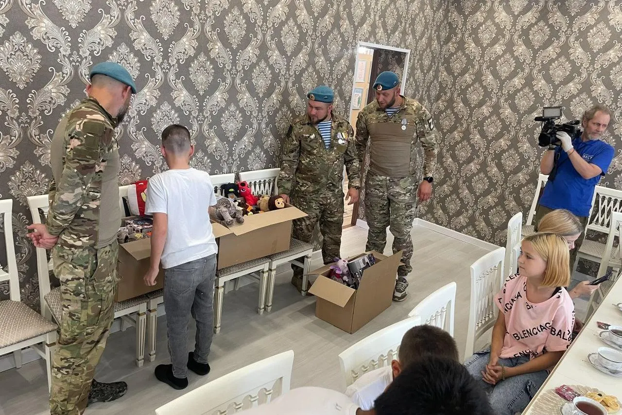 В регионе перераспределили средства социальной поддержки на единоразовые выплаты участникам вооружённых сил и их семьям; дополнительно действуют региональные выплаты участникам войны и их близким.