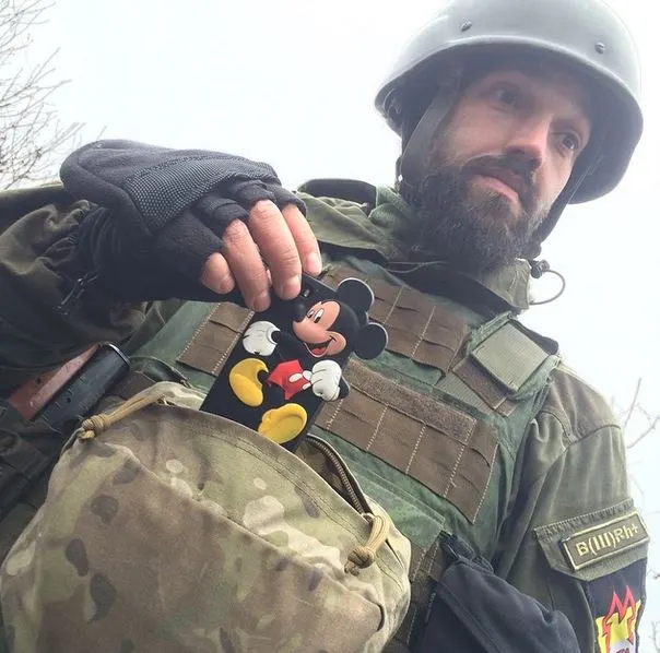 В Москве задержан подозреваемый, ранее воевал на Донбассе; расследование продолжается.