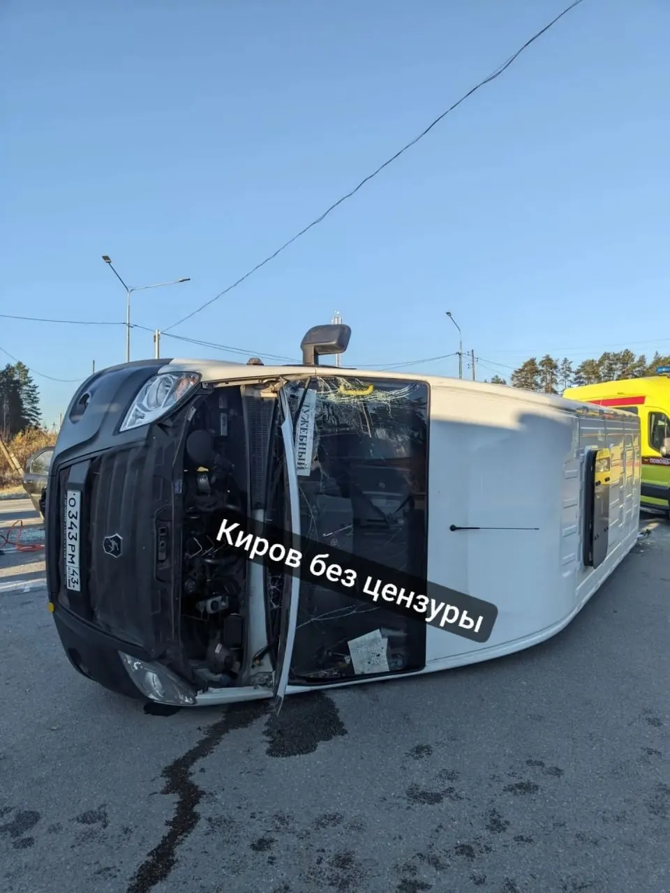 На трассе под Митино произошло ДТП; погибли двое людей; причины аварии устанавливаются.