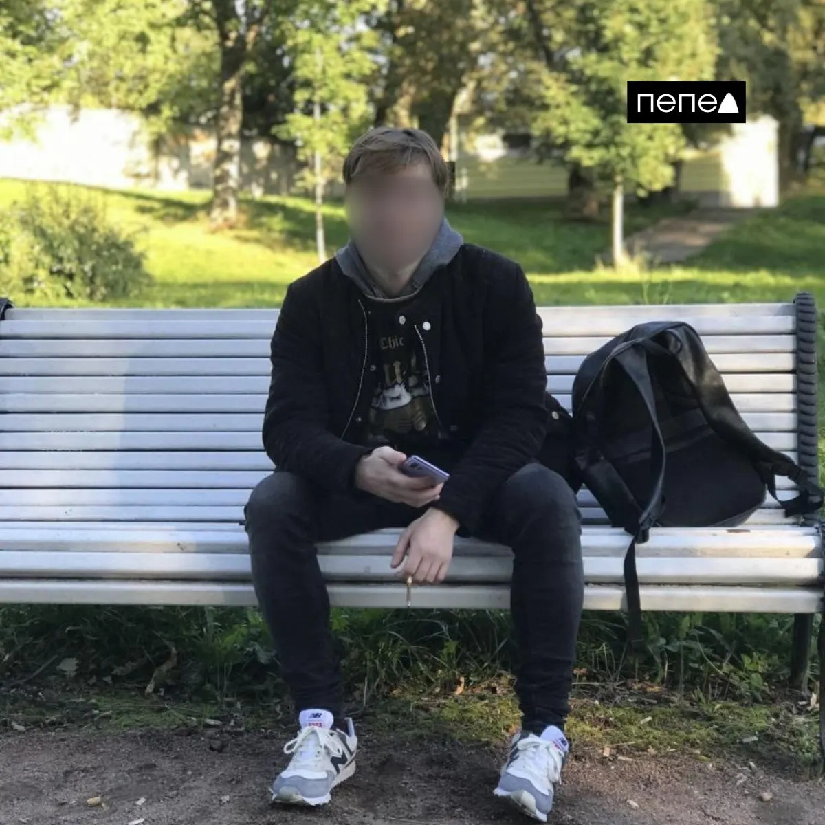 24-летний белгородец был осуждён за хранение взрывного устройства после того, как возле дома найден пакет с проводами и 400 грамм гексогена; позже состоялся обыск ФСБ и судебное решение.
