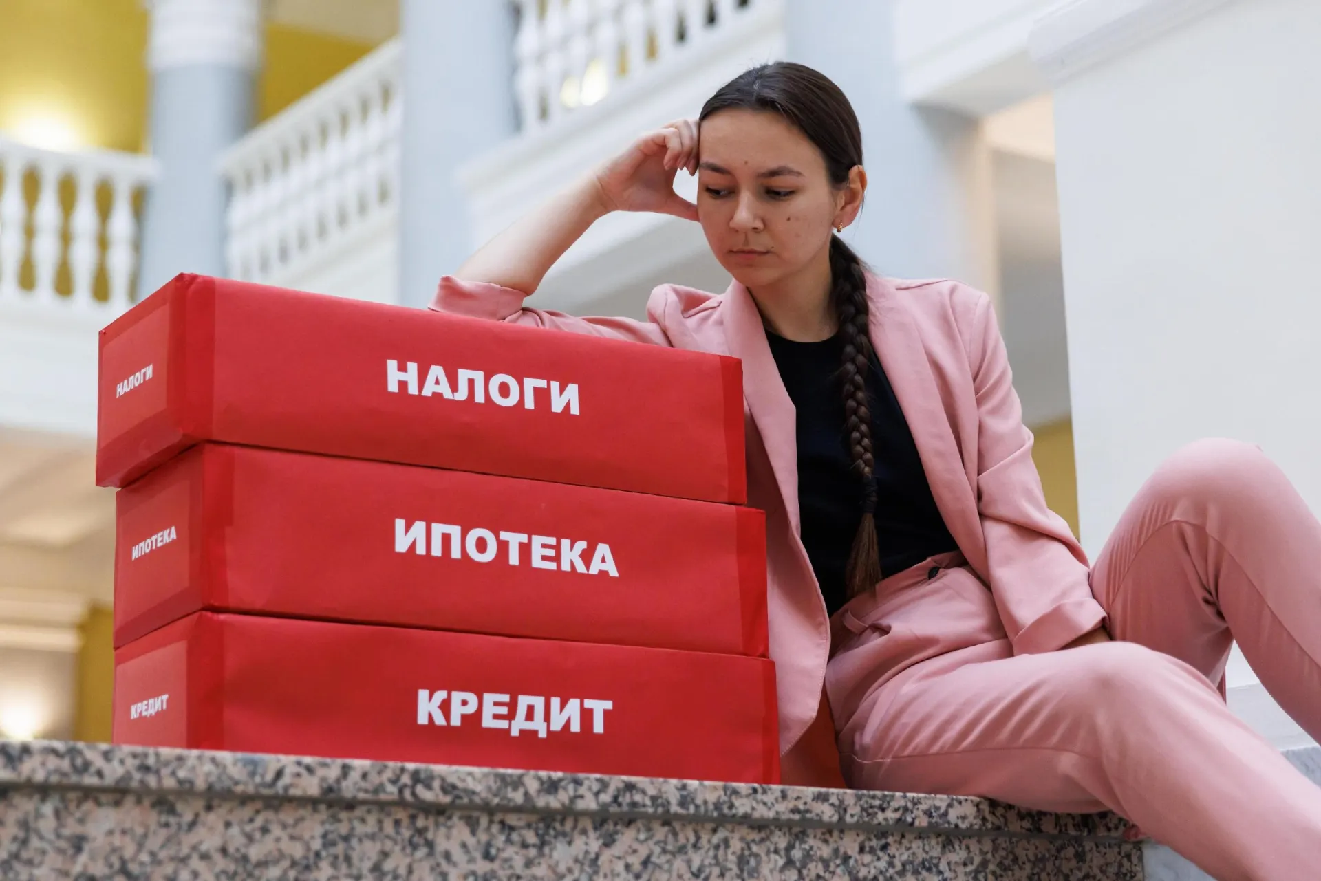 Экономист Андрей Бунич объясняет, почему идея постоянного повышения налогов может навредить экономике и бюджету на 2027 год.