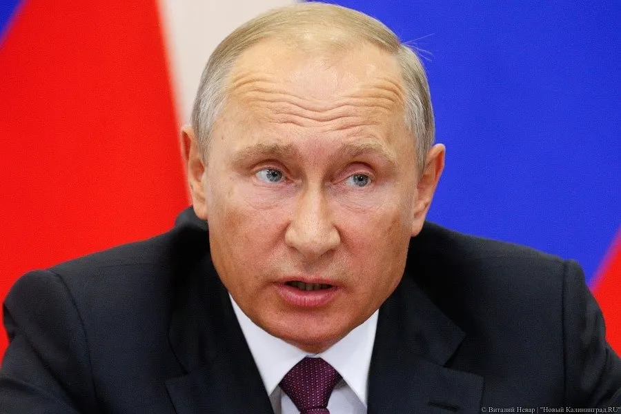 Путин предупреждает, что отказ Европы от российского газа может повредить промышленности и населению, и призывает к кооперации в отрасли вместо барьеров.