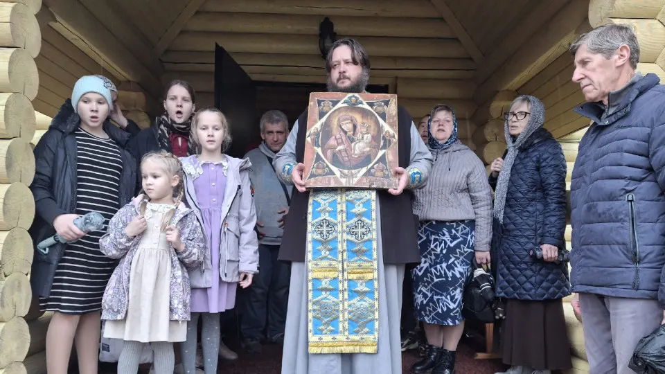 После атак на дата-центры в регионе прихожане и священнослужители обратились к молитве, на фоне чего фиксируются сбои в сервисах крупных компаний.