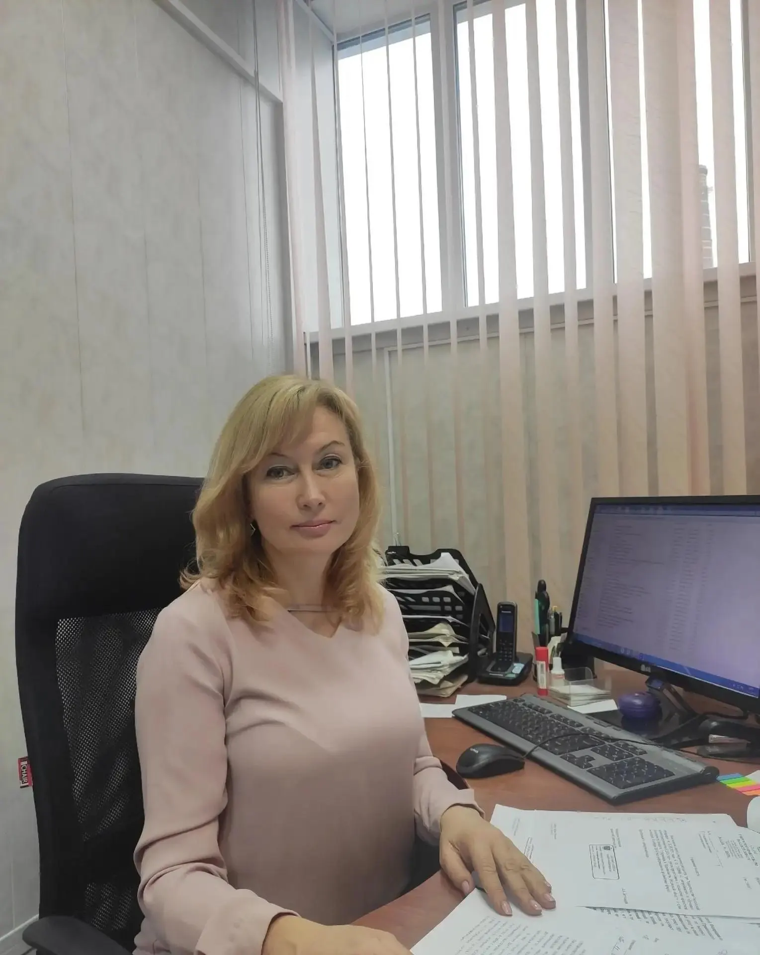 Новому руководителю присвоено звание почётного архивиста Российской Федерации.