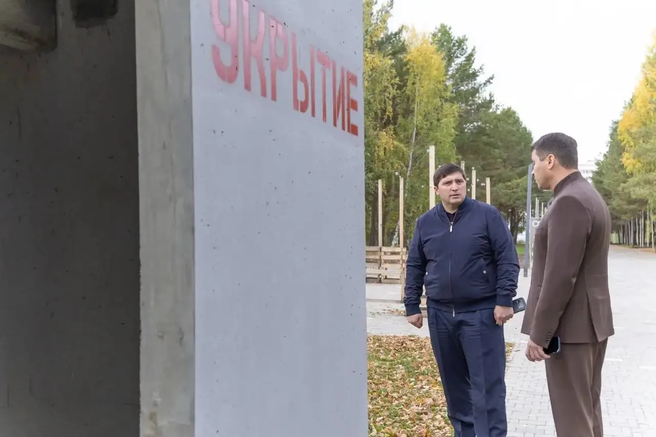 В Нижнекамске в городском парке «Семья» установлено бетонное укрытие как пилотный проект; планируется последующее размещение подобных сооружений в регионе.