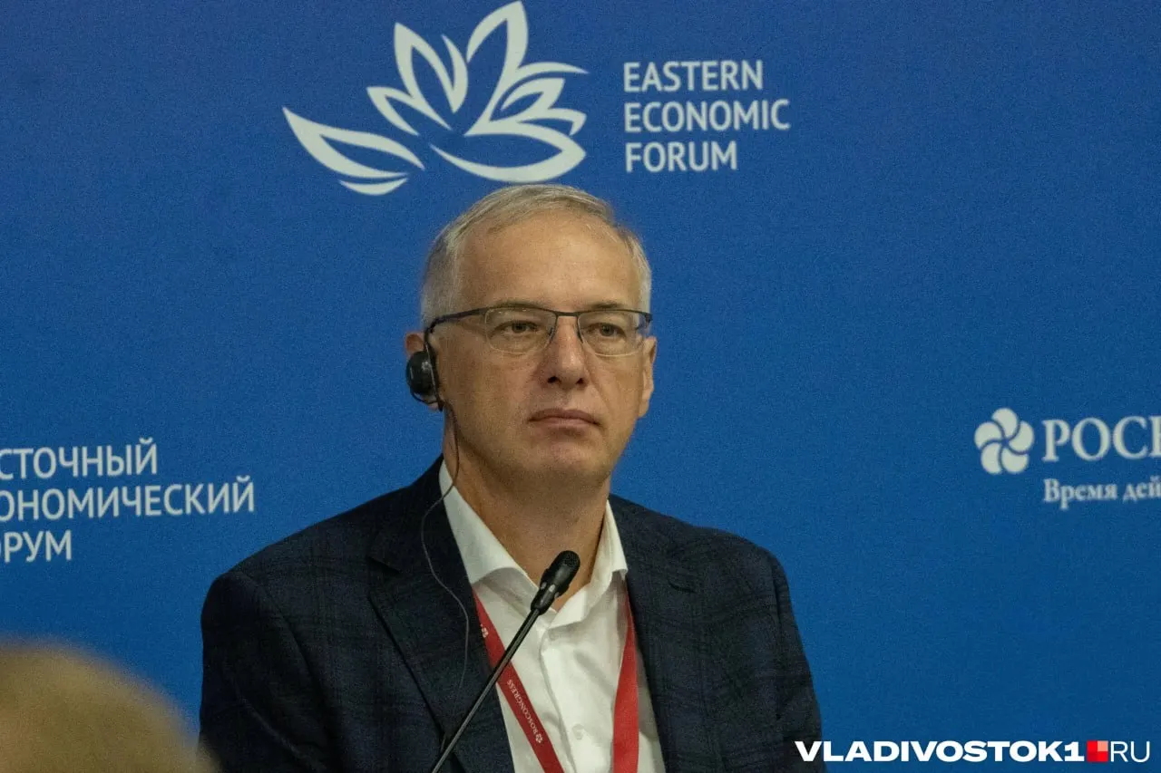 Дмитрий Алексеев сообщил о позитивной оценке кадровых назначений в Приморском крае: поддержал повышение Олега Кожемяко до полпреда на Дальнем Востоке и назначение Константина Шестакова на пост врио губернатора Владивостока, подчеркнув опыт региона.