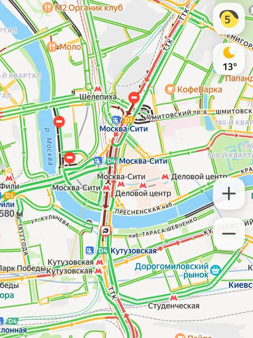 В Москве в Кутузовском тоннеле произошло смертельное ДТП: погибла годовалая девочка.