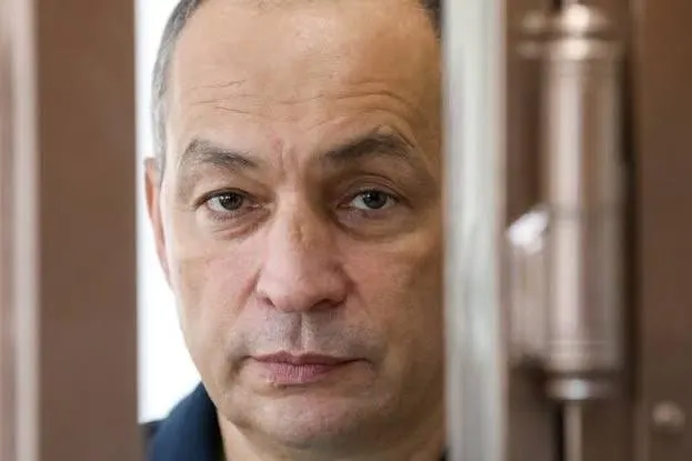 После 74 дней голодовки бывший глава Серпуховского района прекратил голодовку; по его заявлениям начаты доследственные проверки по делу о нарушениях в СИЗО, свидания с детьми пока не предоставляются.