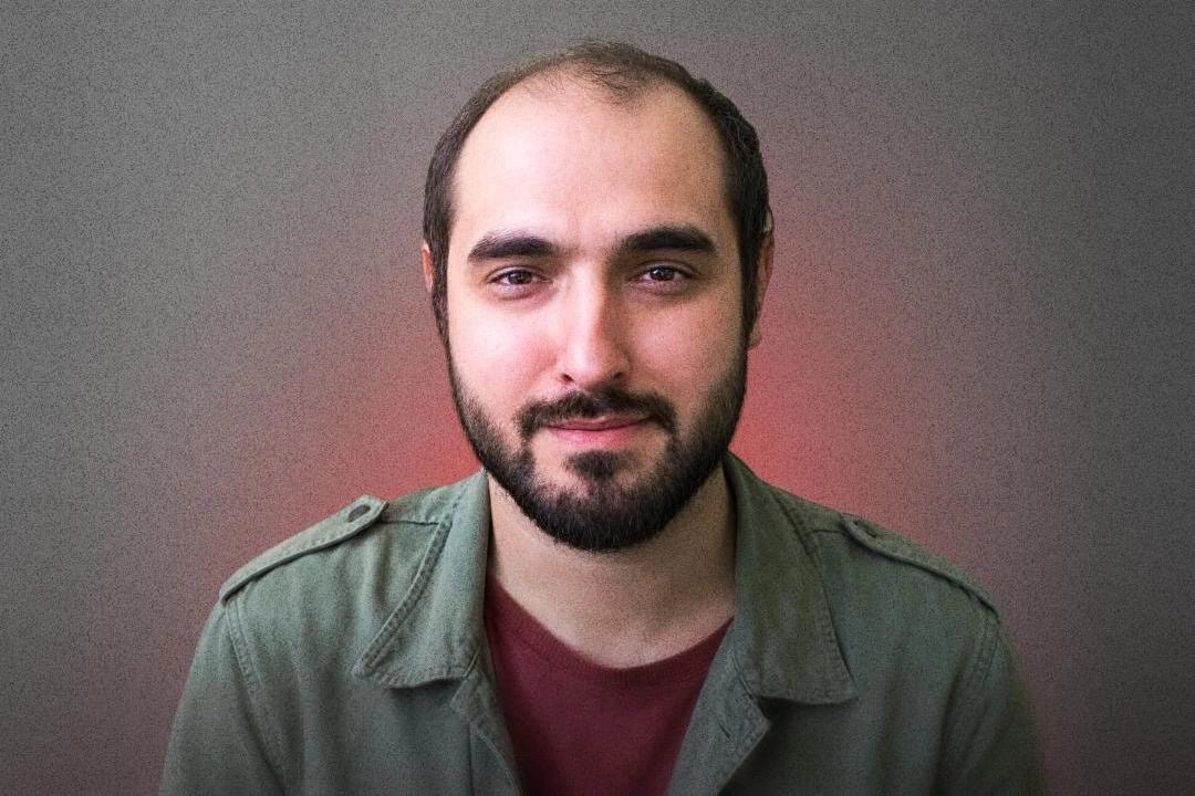 49-летний IT‑специалист получил 13 лет колонии за финансирование терроризма, штраф и конфискацию; расследование связано с переводами на нужды ВСУ.